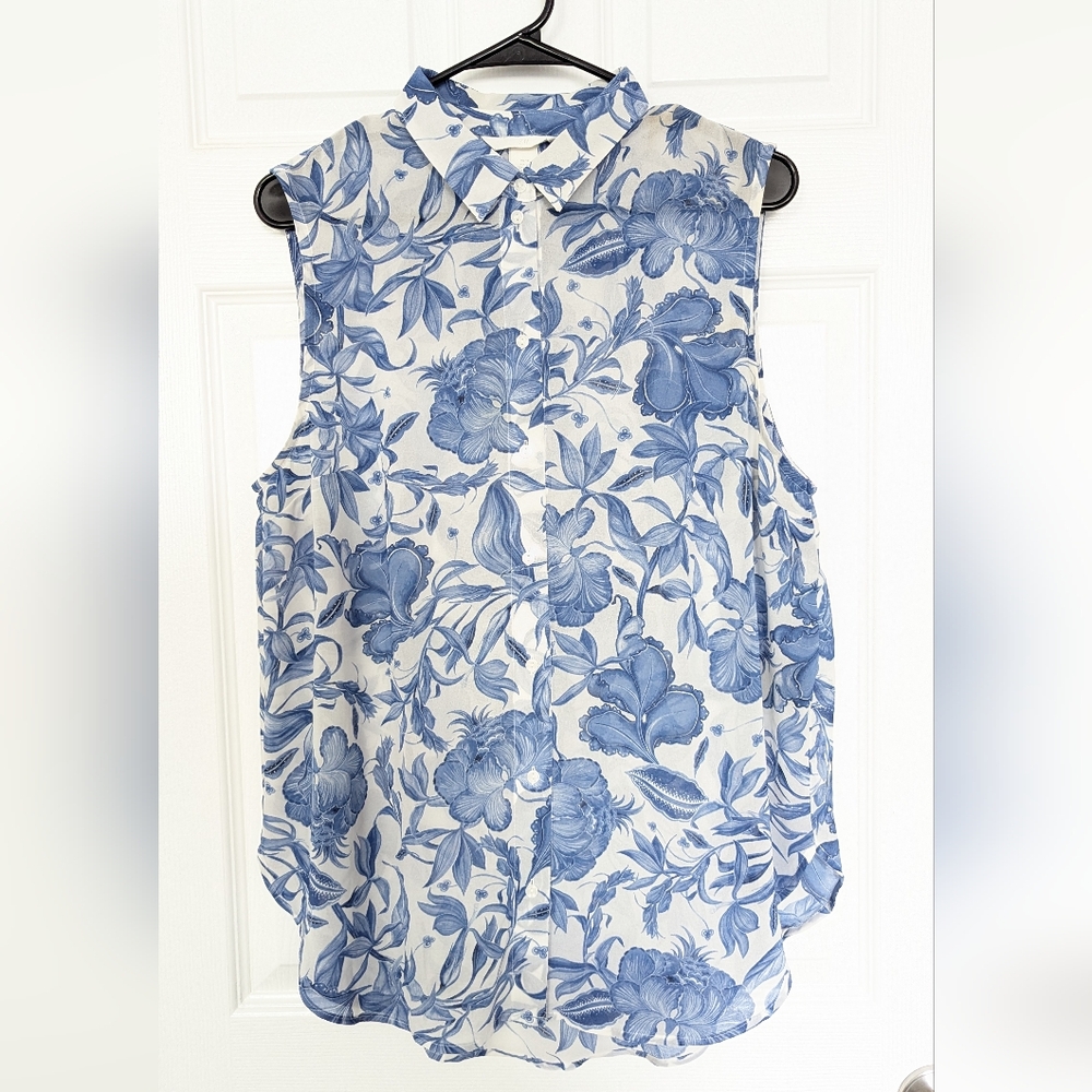 🥳3 for $20🥳 H&M Women's Floral Sleeveless Blue Top